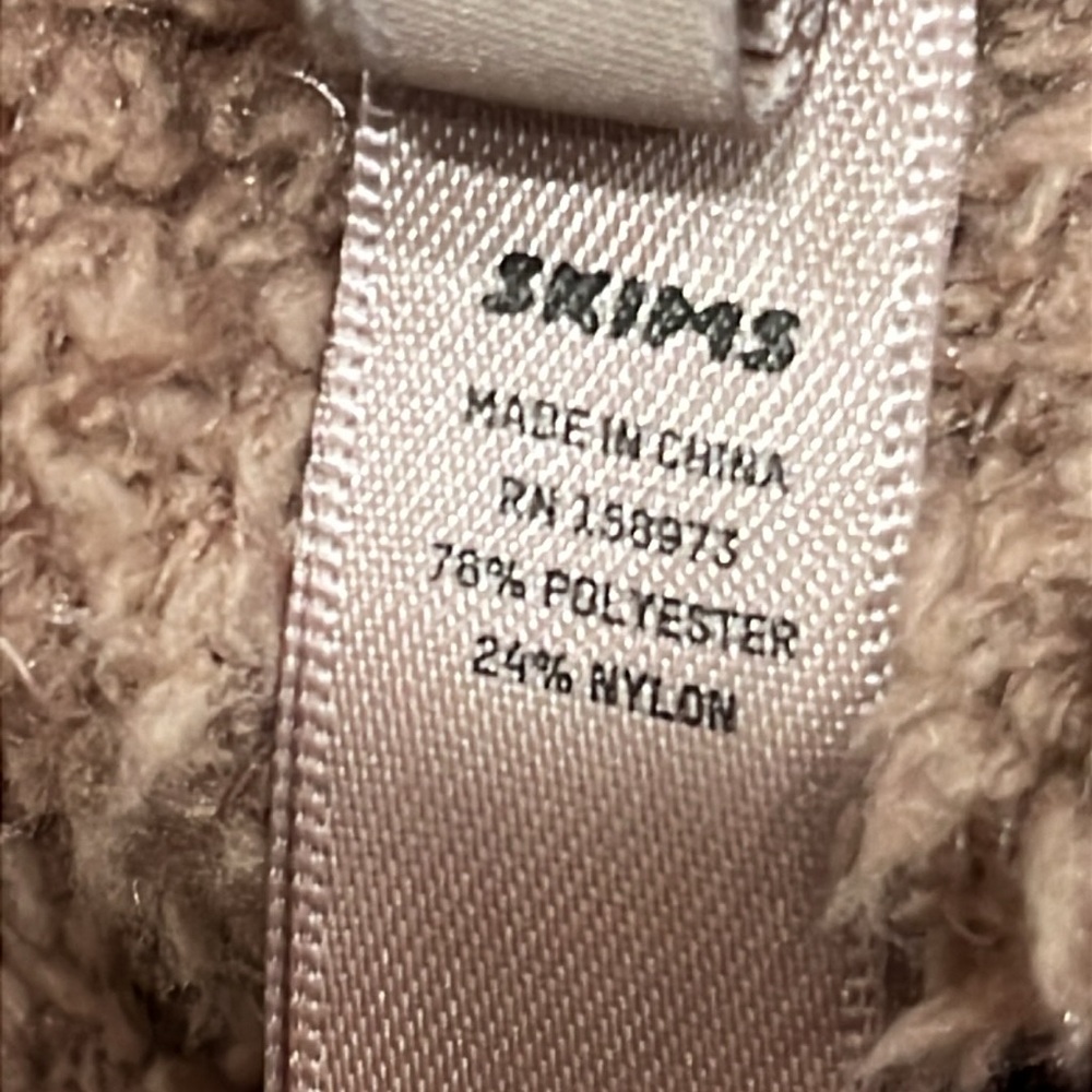 Skims Knit Sherpa Teddy Cozy Jogger Pant in Desert Tan size XL - Picture 12 of 14